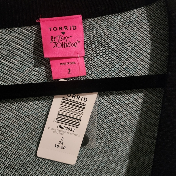 NWT Torrid - Betsey Johnson Cardigan - Picture 3 of 4